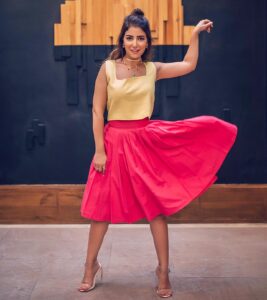 Alyaa Assaf Instagram - They'll never take the summer away from me 🌸 Photographer: @abdallaphotography Stylist: @rehameissaa @styledByReham MakeUp: @miraelfeky Jewelery: @elmawardyjewelry Outfit by: @ecru.eg Location: @its_restaurant_cafe #bright #colors #life #actress #photography #photoshoot #fashion #jewelry #hairstyle #beauty #lifestyle #talented #team