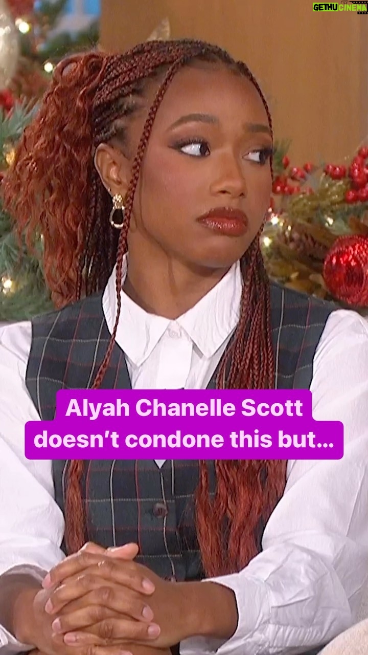 Alyah Chanelle Scott Instagram - Have you ever gone through your partner’s phone?📱 #relationships #receipts #sneaky #investigating