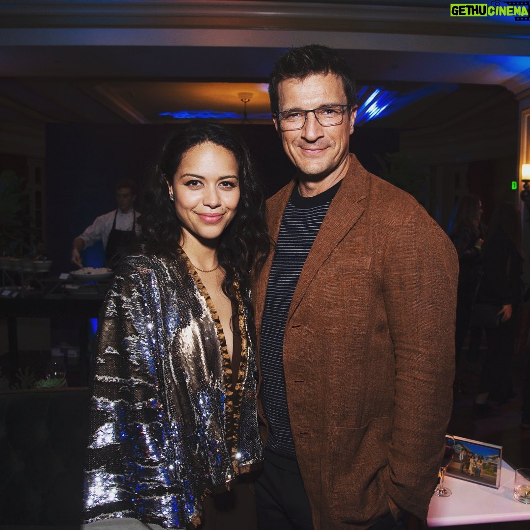 Alyssa Diaz Instagram - Tca 2020! @therookieabc @nathanfillion Hair: @paige__davenport Makeup: @agostinamakeup Kimono: @rgkimono Jewelry: @shopmaramcs