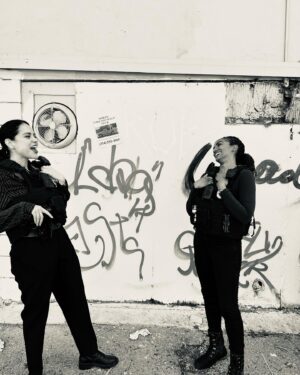 Alyssa Diaz Instagram - Inside joke with  @mekiacox😂 @therookieabc #bts