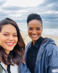 Alyssa Diaz Instagram - Moms on vacation? We’re baaacck!! Haha @mekiacox @therookieabc #bts