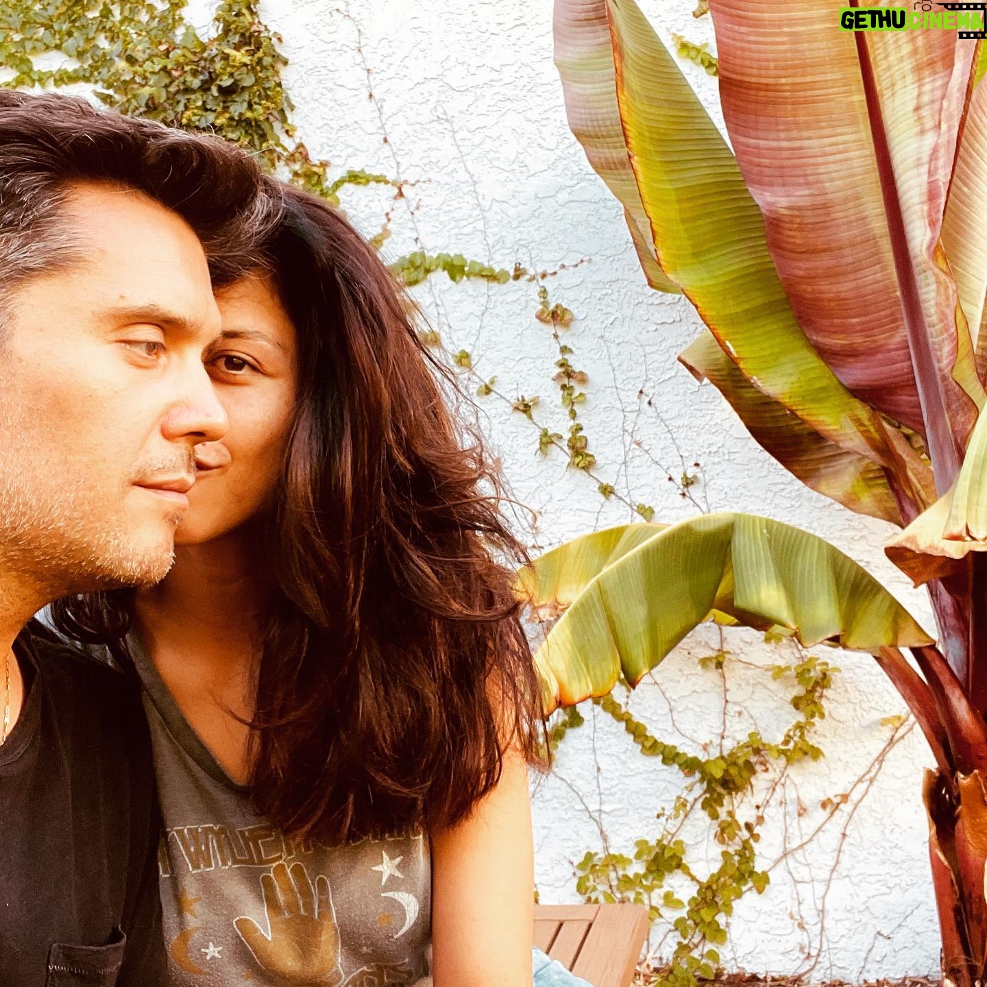 Alyssa Diaz Instagram - For those times when you want to creative with your lovebug @gustavo_galindo