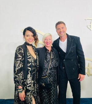 Alyssa Diaz Instagram - Magical time in New York at the upfronts with @therookieabc cast ❤️❤️❤️ excited for season 7!  Fun moments: @hulu asked what fictional world we would live in - I answered Avatar @shawnrashmore said Game of thrones. We both have a desire to fly through the sky on magical creatures! Ha.  @nathanfillion Wookie for a rookie!  Sitting next to my girl @missoneil during the presentation!  Styled head to toe in @bashparis (thank you!) a baddie for a baddie and yes you are all #magic  Creative vision @ritaghanimela jewelry @marascalisejewelry makeup @alexbyrnebeauty hair @brennadmakeup #bashparis #bashmuse