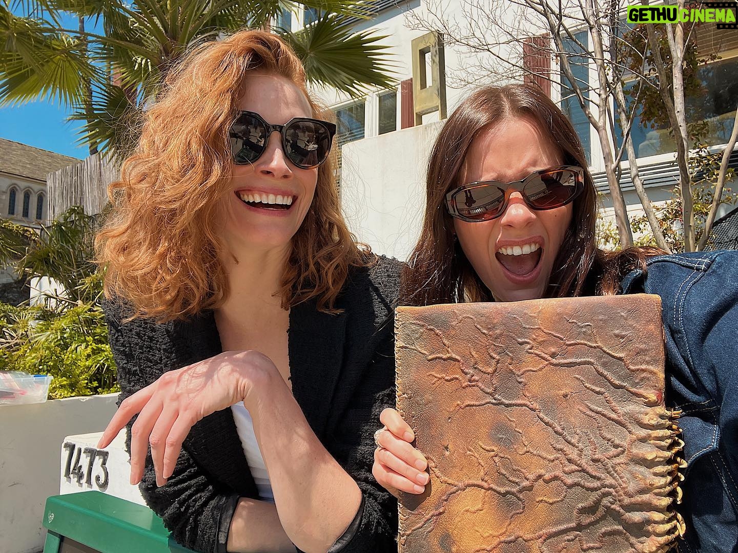 Alyssa Sutherland Instagram - Trauma bonding with my #evildead sisters. We’ll be sending the therapy bills @wbpictures @evildead @therealalyssas @janeclevy