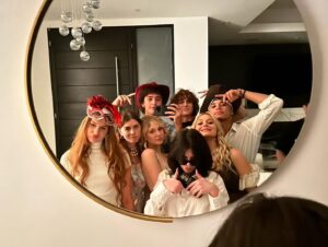 Alyvia Alyn Lind Instagram - halloweekend matey 🏴‍☠️🎃