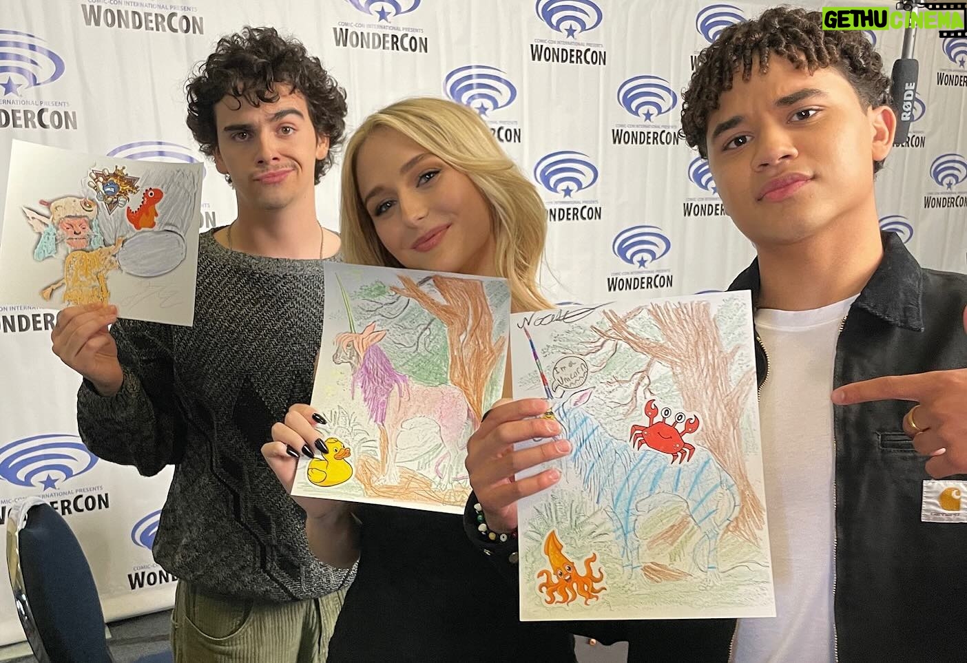Alyvia Alyn Lind Instagram - the best weekend #spiderwickchronicles @wondercon 🧚🧌✨