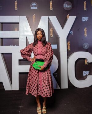 Ama K. Abebrese Instagram - What an amazing night I got to spend at @emyafrica Lagos soirée with my sis @mckinneyhammond.
Congratulations to @kojo_soboh and his amazing team. It was lovely to connect with the legendary @mofedamijo ✨

Photo credit: @twinsdntbeg @swagofafricanews