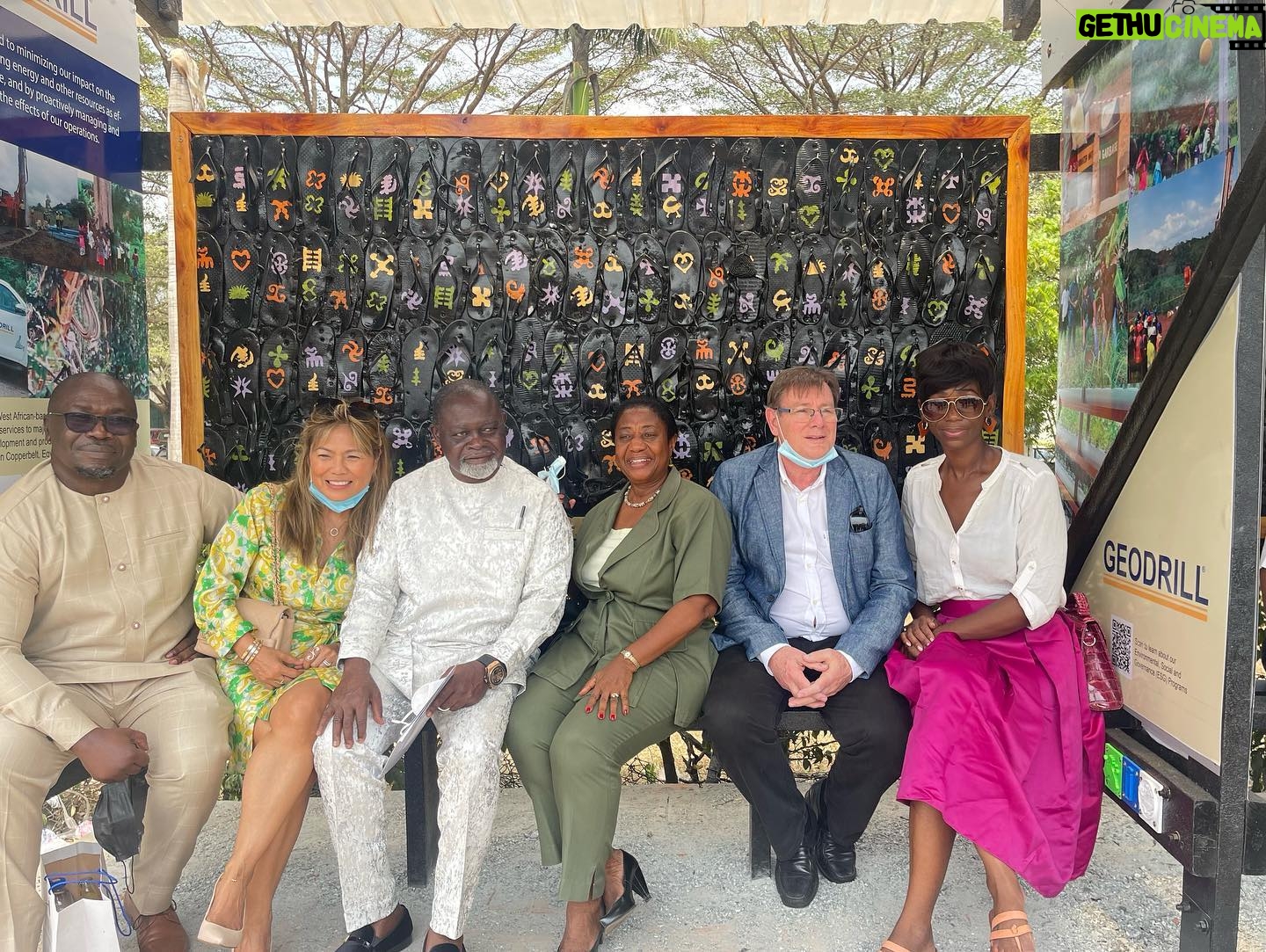 Ama K. Abebrese Instagram - At the launch of @mckingtorchafrica bus shelter project. Accra’s first public bus shelter made from recycled and upcycled plastic waste collected from the streets and beaches of Accra and powered by solar. Located at Dzorwulu Junction traffic lights. Sponsored by @geodrill.gh ✨ #streetsofaccra #sustainability #theshelterprojectaccra