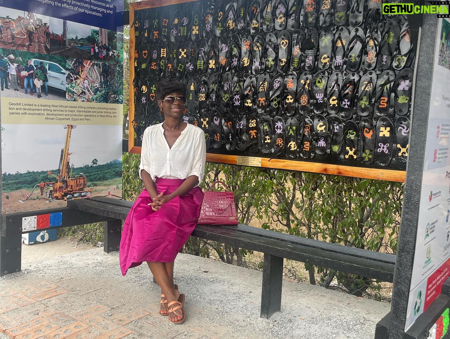 Ama K. Abebrese Instagram - At the launch of @mckingtorchafrica bus shelter project. Accra’s first public bus shelter made from recycled and upcycled plastic waste collected from the streets and beaches of Accra and powered by solar. Located at Dzorwulu Junction traffic lights. Sponsored by @geodrill.gh ✨ #streetsofaccra #sustainability #theshelterprojectaccra