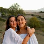 Amaia Aberasturi Instagram - Waiting for Luka… ⏰ Ayyyyy qué ilusión me hace ser tía!! ya le he prometido ser la tía molona 😂🥰 Por cierto, ya he perdido la porra de la fecha, pero todo bien! Jajajaja @irune.aberasturi #sisterlove