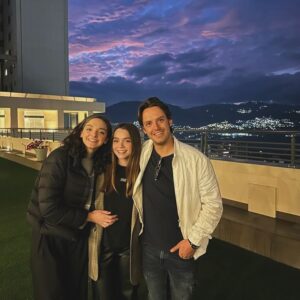 Amairani Instagram - Mis tres grandes amores ❤️❤️❤️ @juanluisariasr  @fergarciar @macagarciar  #mishijosmitodo