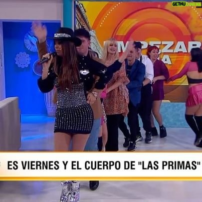 Amalia González - 659 Likes - 🎉 Es viernes y el equipo lo sabe 💃🕺Hoy cerramos la semana a pura fiesta y diversión con música vibrante y el contagioso baile de @karinaranni @lasprimas.arg