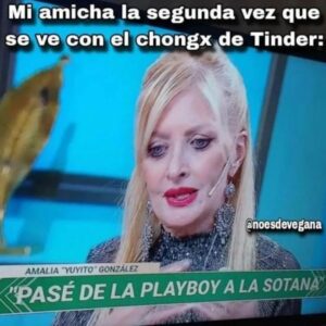 Amalia González Instagram - Voy a reír...🎶🎼🎵

Feliz domingo para todos 🥳 

#memes #meme #domingo