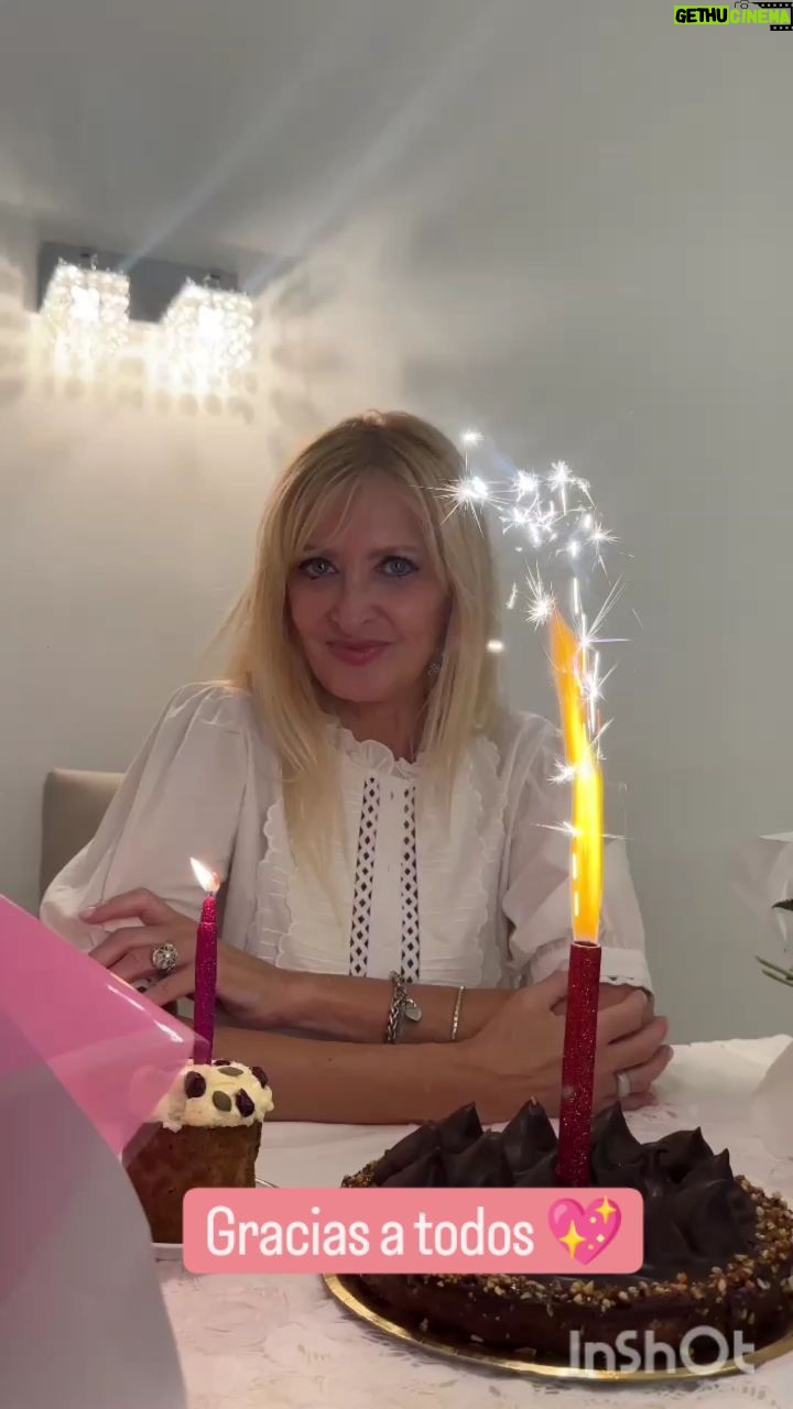 Amalia González - 1.8K Likes - Gracias a todos por sus saludos por mi cumpleaños 🎂... gracias por tanto afecto!
Agradezco a Dios por la familia maravillosa que me ha dado 🙏🏼
Le doy gracias también por haberme regalado el don de la vida🙏🏼
Y a seguir día a día encontrando lo mejor de cada momento 💝
Buen fin de semana para todos y hasta el lunes!!!