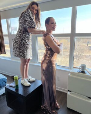 Amanda Brugel Instagram - In-person appreciation monologue: Barb Houdinied my dress and I got heckled on the carpet and was a maniac during the ceremony and smuggled casting directors into the restroom and witnessed history and proud Canadian Ryan Reynolds and deep hugged so many long lost friends and dined with my village and danced to a confusing amount of alt rock and I didn’t take a second for granted because it’s so damn glorious to be back together again, Canada. 

@thecdnacademy @hbomaxsortof