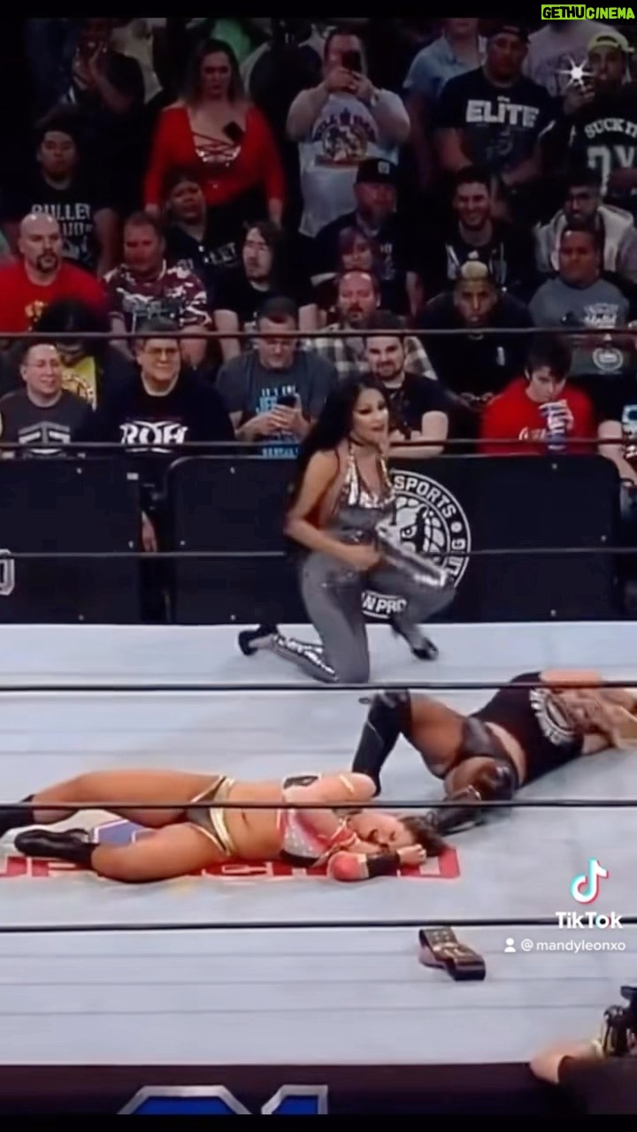 Amanda León - 4.5K Likes - ✨Eat you alive 👅🔪🔮✨
#wrestling #prowrestling #womenswrestling #prowrestler #spicy #dontfwithme