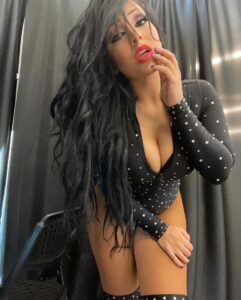 Amanda León Top 100 Instagram Photos and Posts