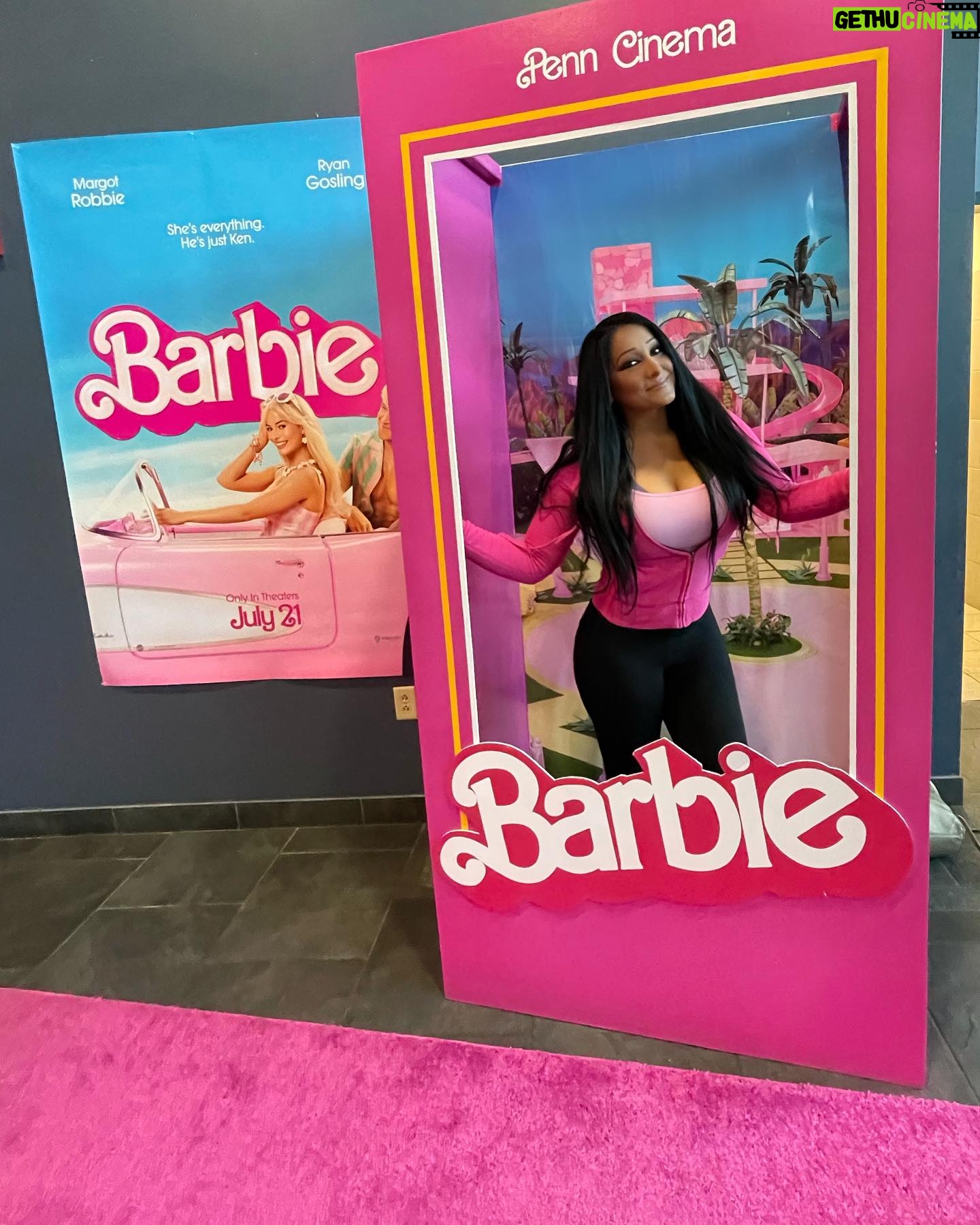 Amanda León - 1.9K Likes - I loved the #BarbieMovie so much!! 💖💖💖
#barbie #margotrobbie #iconic