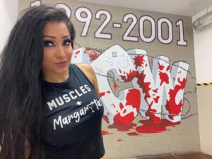 Amanda León Instagram - Wrestled at the @2300arena for years with @ringofhonor and never got a pic with “the wall” lol (it’s in the men’s bathroom) finally got one along with the other gals in ROH. We made it a mission before doors opened for fans 😂💖
⛓🩸⛓🩸⛓🩸⛓🩸

—————————————————————— 

 
#roh #ringofhonor #wrestling #watchroh #thisiswrestling #ecw #wrestlingnews  #wrestlingfans #wrestlingmemes  #wrestlingfan #wrestlingfigures #wrestlingfigs #wrestlinglife  #youtuber #prowrestling #aew #tna #impact #wwe #nxt #stardomwrestling  #njpw #mlw #gcw #makeup #hair #goddess #tv #youtube  #witchywoman