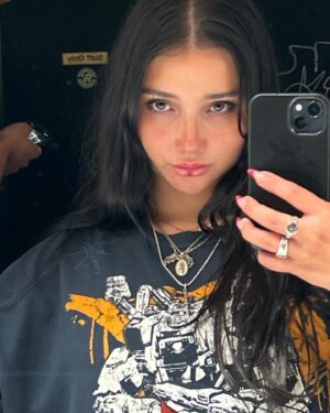 Amanda Arcuri Instagram - I don’t feel