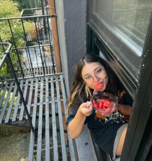 Amanda Arcuri Instagram - This is how i sit when i feel…. 😈☺️🤤😋🕳🥵👼🏼 yaddda yaddda choose your fighter 💪🏼