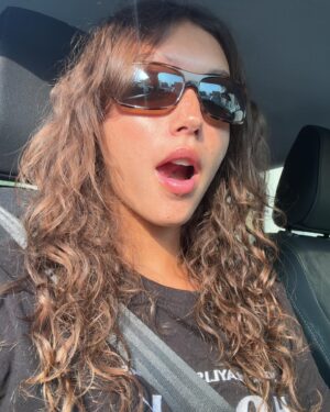 Amanda Campana Instagram - Pt.2 perché la mia autostima è direttamente proporzionale alla mia abbronzatura e visto che l’estate è ancora lontana, mi rifugio nelle vecchie foto