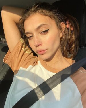 Amanda Campana Instagram - Compilation di selfie da marzo ad oggi.
Così, perché mi va.