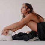 Amanda Campana Instagram - “A me a volte sembra di perdere le speranze, ma continuo a parlarne, perché anche se magari non arriverà a chi ha effettivamente il potere, potrebbe arrivare ad un ragazzo o una ragazza della mia età e fargli pensare ‘queste motivazioni possono essere interessanti, posso provare ad informarmi di più’, e quindi potrei far aprire gli occhi a qualcuno in più. Più siamo a portare avanti la stessa idea, più diventa facile cambiare le cose o farsi ascoltare da qualcuno” ✨ La forza del cambiamento, La consapevolezza del voler fare la differenza. Link in bio per la nostra intervista con @amanda.yr ❤️‍🔥 • • • #amandacampana #summertime #attrice #acting #actress #cinema #cinemaitaliano #film #filmisnotdead #filmcommunity #movie #moviegeek #movieaddict #sustsinablefashion #sustainability #sustainableliving #sustainablelifestyle #fashion #ecofashion #ecofriendly #beautiful #inspo #love #aesthetic #look #climatechange #activism #intervista #setlife #theitalianreve