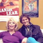 Amanda Lear Instagram – Hugo in my dressing room at the theater #hugomarchand #operadeparis #theatre #