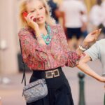 Amanda Lear Instagram - Call me !..#paparazzi #sainttropez🇫🇷 #cellphone #longdistancecalling #busy #
