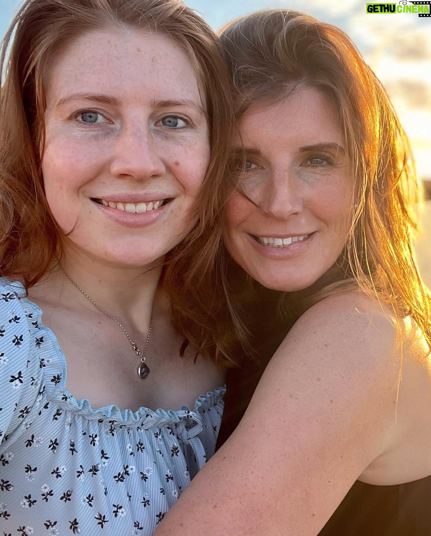 Amanda Owen - 29.6K Likes - Thank you @reubenowen74 & @ravanelly_123 & the whole team for the Happy Motherβs Day
Proud of you all. π
#happymothersday #happymothersdayβ€οΈ