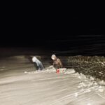 Amanda Owen Instagram - Fair weather ☀️ or foul ❄️ , day 🌞 or night 🌙 there’s tasks to do. 🐴 🐴 #yorkshire #weather #snow #lantern #day #night #farm #blizzard #horses #animals