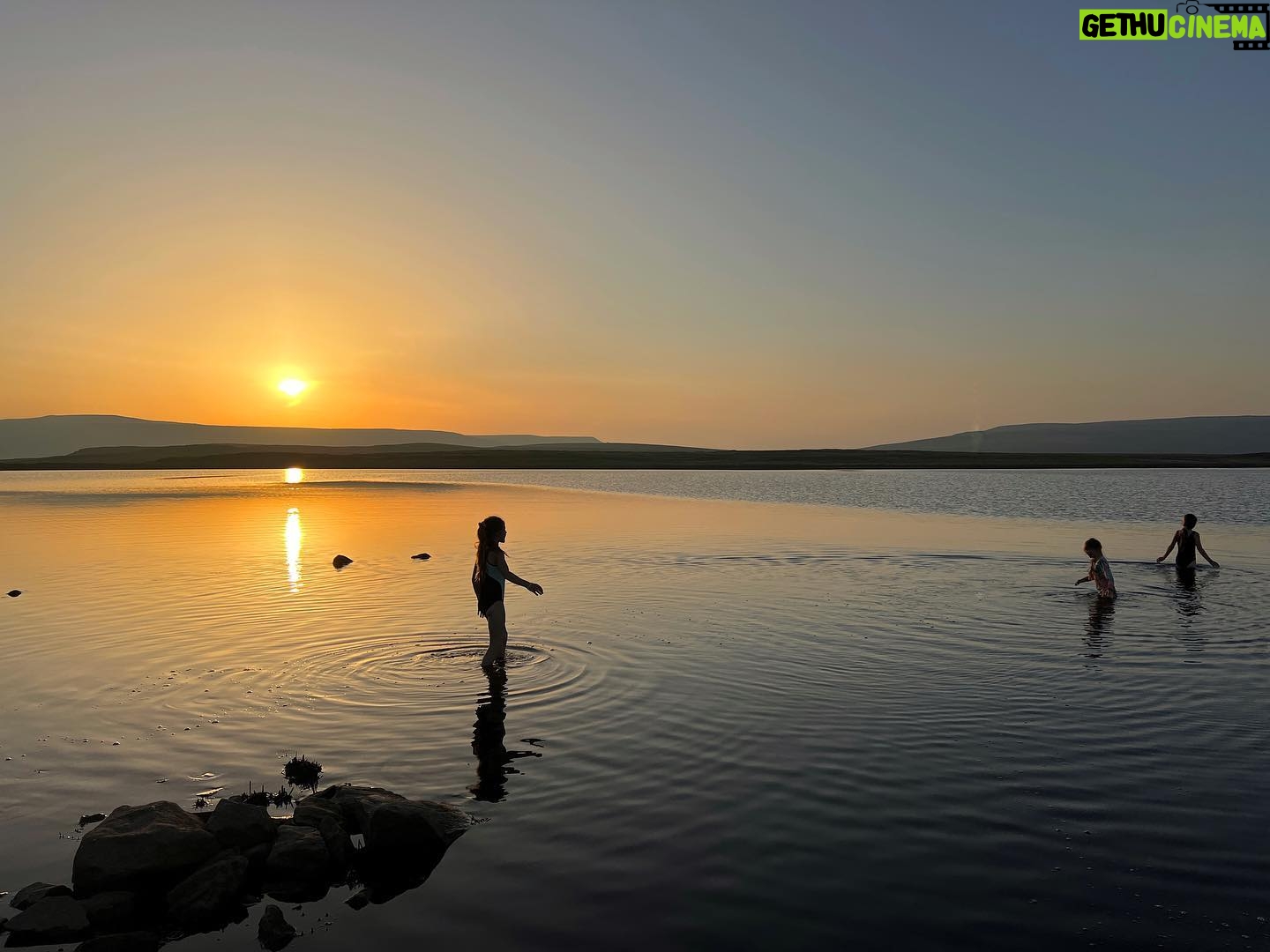 Amanda Owen - 20K Likes - The place to be. πββοΈ πββοΈ π
#yorkshire #homesweethome