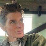 Amanda Owen Instagram - What a changeable week weather wise, bright sunshine, gale force winds and torrential rain. Need some calm but instead there’s a snow forecast. ❄️😕 #yorkshire #shepherdess #weather #countryside #outdoors #spring