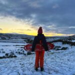 Amanda Owen Instagram - A proper wintery feel to the beginning of December. ❄️☃️🏂🐴🐑🐏 #swaledale #yorkshire #shepherdess #winter #nithered #snow #cold #freezing
