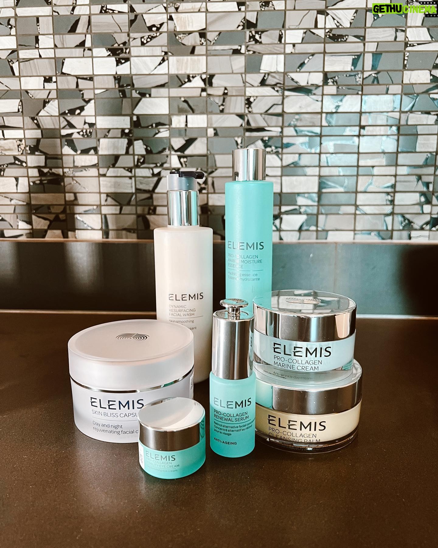 Amanda Rigby Instagram - a day with @elemis_id 💙🦋 #elemisid #elemis