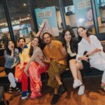 Amanda Rigby Instagram - Sebentar lagi @suamisuamimasakini_theseries season 2 tayang! Siapa yang udah ga sabar? 🥰 Jangan lupa yaa nonton mulai tanggal 20 Mei, setiap Sabtu hanya di @vidiooriginals ♥️