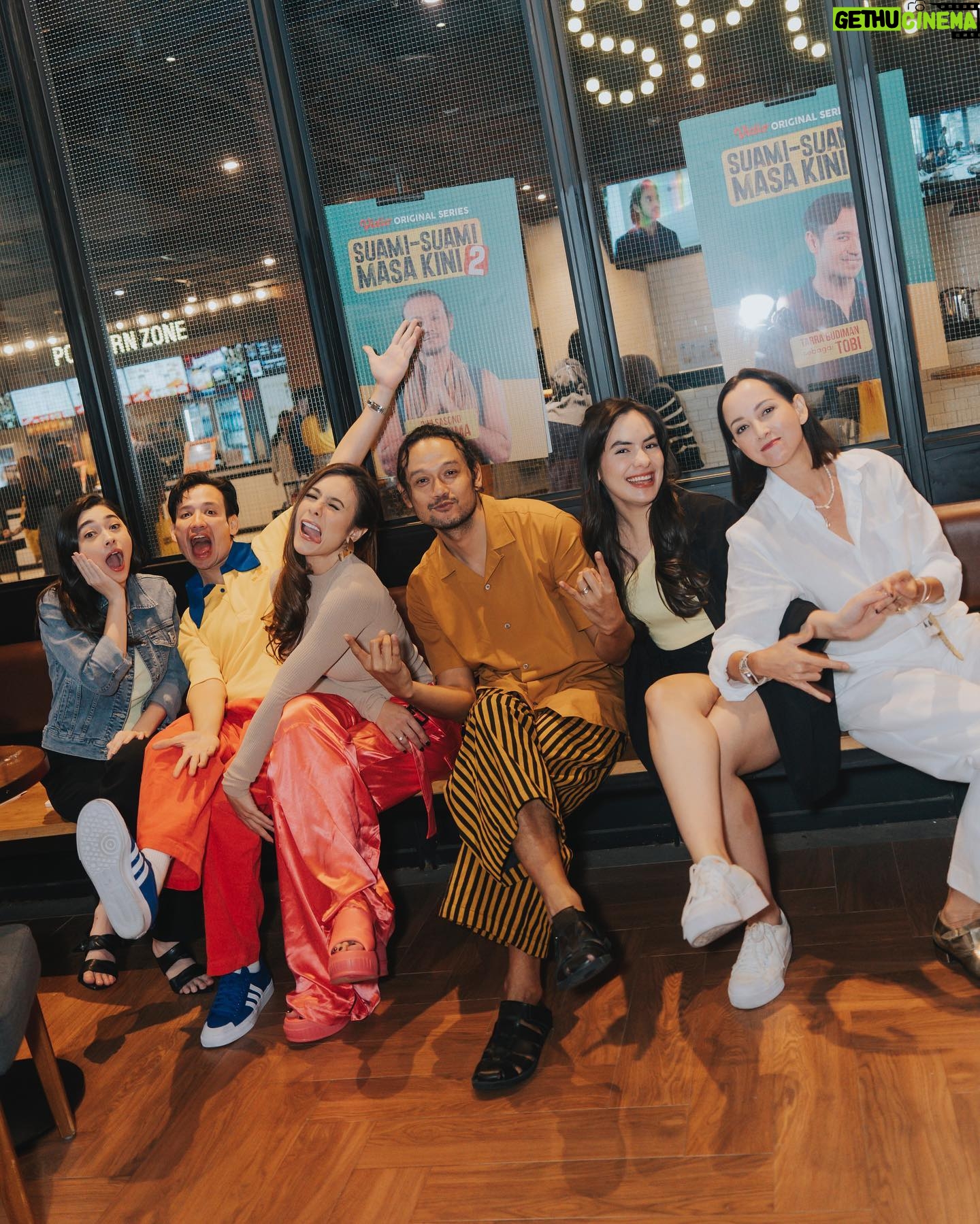 Amanda Rigby Instagram - Sebentar lagi @suamisuamimasakini_theseries season 2 tayang! Siapa yang udah ga sabar? 🥰 Jangan lupa yaa nonton mulai tanggal 20 Mei, setiap Sabtu hanya di @vidiooriginals ♥️