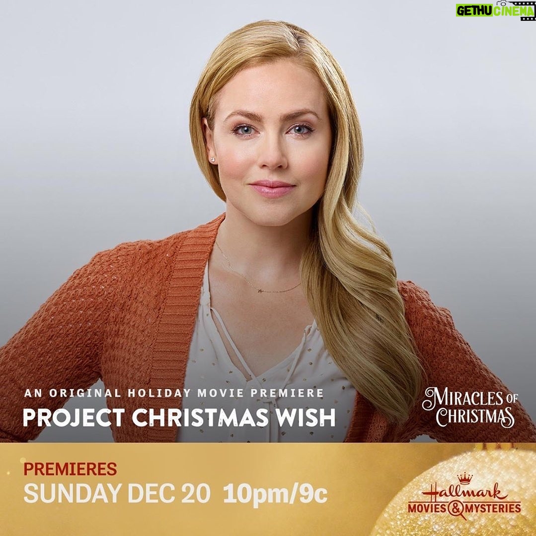 Amanda Schull Instagram - Here’s Lucy! If you could request a wish to be granted from #ProjectChristmasWish what would it be? • @hallmarkmovie Lucy’s @amandaschull can-do attitude has brought Christmas spirit to her small town year after year. This time, she’s determined to work her magic for a family in need. Don’t miss the @HallmarkMovie Original Premiere Project Christmas Wish Sunday at 10pm/9c. Use #ProjectChristmasWish to tweet along!