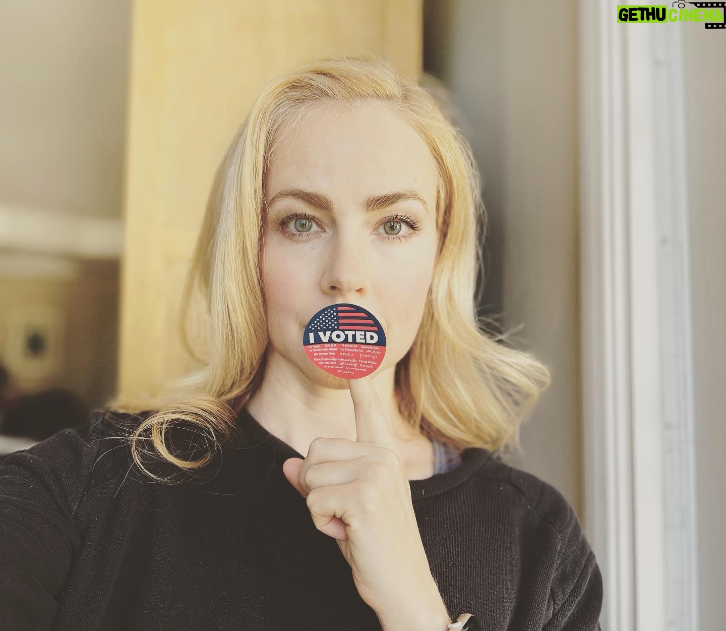 Amanda Schull Instagram - You know those people whose opinions you REALLY don’t agree with? Who want things to happen that you REALLY don’t? They voted. So should you. Don’t be silent. #vote