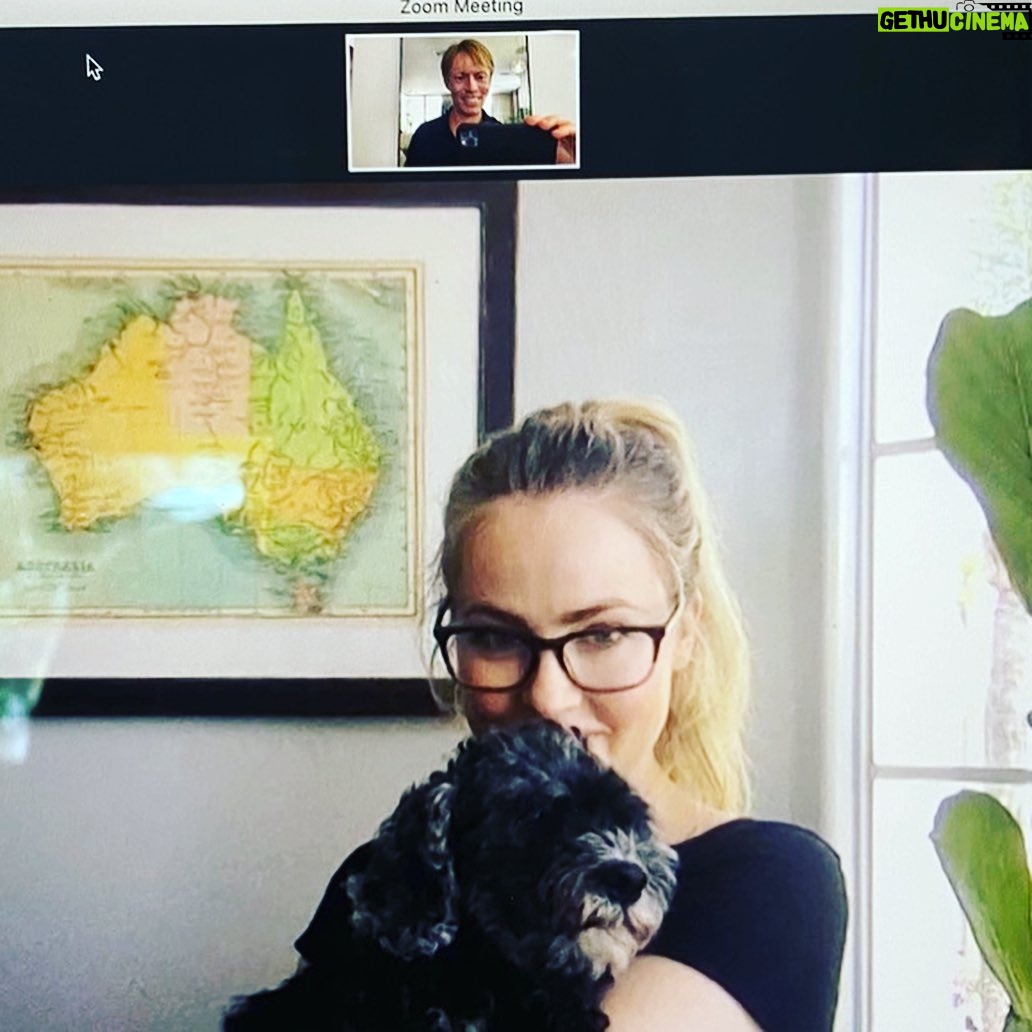 Amanda Schull Instagram - Rupert and I chatted with his amazing veterinarian @patrickmahaney about the mission he and @ellevetsciences are on to support pets of the homeless and others who are unable to afford veterinary care right now. @ellevetsciences is traveling through California, from San Diego to San Francisco, in the ElleVan, a mobile relief van, providing free veterinary care and supplies to pet owners who need a helping hand (or paw). To learn more about @ellevetsciences, their Pets In Need Project and how to support them visit the link in my bio. Swipe left to see a portion of our Conversation.