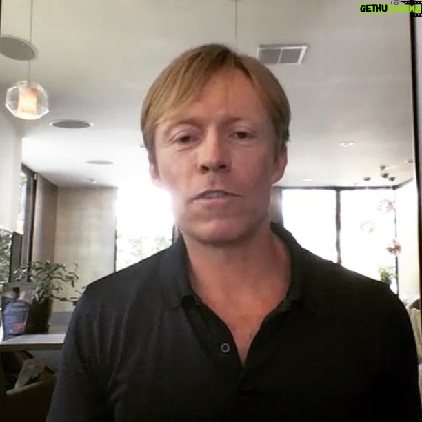 Amanda Schull Instagram - Rupert and I chatted with his amazing veterinarian @patrickmahaney about the mission he and @ellevetsciences are on to support pets of the homeless and others who are unable to afford veterinary care right now. @ellevetsciences is traveling through California, from San Diego to San Francisco, in the ElleVan, a mobile relief van, providing free veterinary care and supplies to pet owners who need a helping hand (or paw). To learn more about @ellevetsciences, their Pets In Need Project and how to support them visit the link in my bio. Swipe left to see a portion of our Conversation.