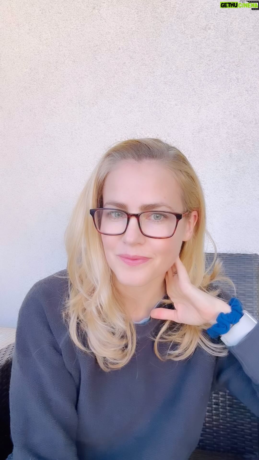 Amanda Schull Instagram - Loved #Tomlake and I bet a lot of you will too! 📚📘📚 #annpatchett