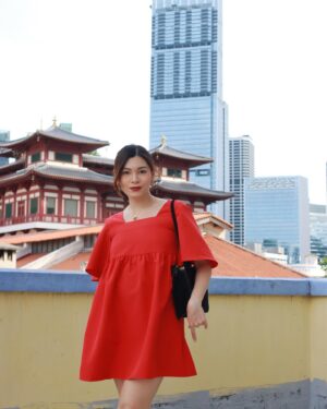 Amander Liew Instagram - It’s not CNY without a CNY #ootd 🧧🍊🍊
How’s everyone’s Chinese New Year so far?
…
Don’t you think my husband did such a great job taking these photos? Hehe
.
.
.
#lovebonitosg #lovebonito #cny2024 #cnyoutfits #valentinesday #valentinesdayoutfit #sgfashion #sgig #sgbeauty