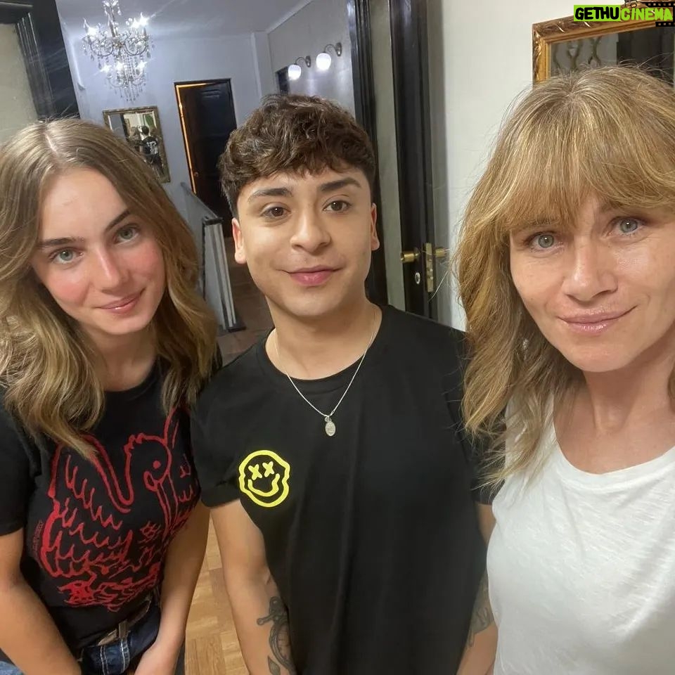 Amaya Forch Instagram - Con mi Juli nos fuimos a enchular donde el sequísimo @tebanhair . 💞