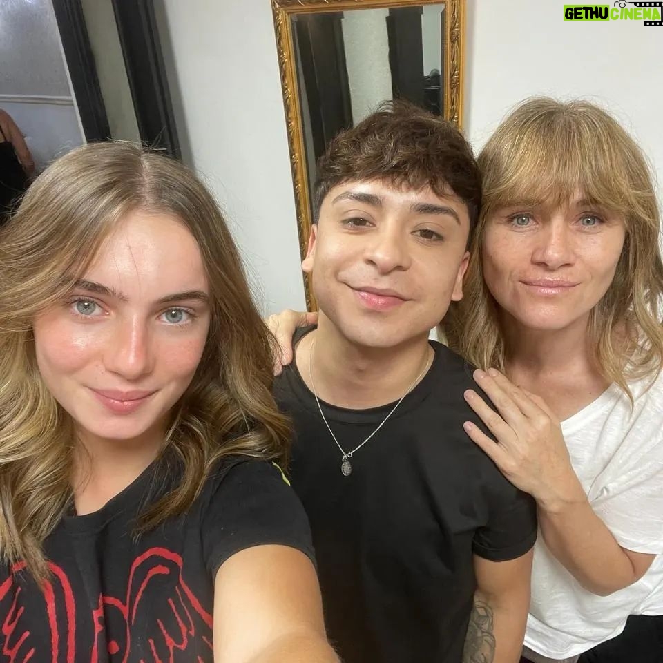 Amaya Forch Instagram - Con mi Juli nos fuimos a enchular donde el sequísimo @tebanhair . 💞