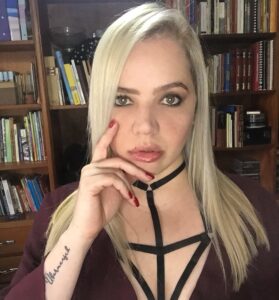 Actress Ámbar Díaz HD Instagram Photos and Wallpapers April 2021