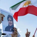 Amber Rose Revah Instagram - I stand solidarity with the people of Iran. For thier FREEDOM. The Iranian authorities must be internationally accountable for the violent actions the world has witnessed. #mahsaamini #iranrevolution