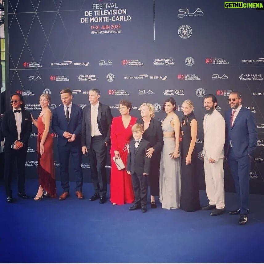 Amber Rose Revah Instagram - #lastlight @mgmstudios @peacocktv @denniegordon #matthewfox @jofroggatt @diegopiasek #rolabauer @azizg12 @alythross @tomwlaschiha @veronikalencova @festivaltvmonte_carlo