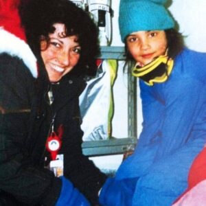 Amber Rose Revah Instagram - Everyone who knew my brilliant mama @ririhewitt , please celebrate with me today on mums birthday by giving thanks to each special moment we have with our loved ones, and sharing a funny memory of my mum with someone you know❤. 
So lucky to have had you as my mama .